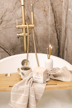 Load image into Gallery viewer, Pomelo Grove Bath Bomb