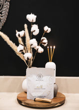Load image into Gallery viewer, Milk Mineral Bath 650g