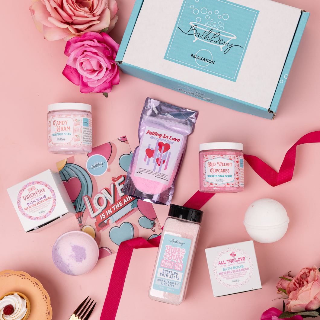 LOVE IS IN THE AIR BOX