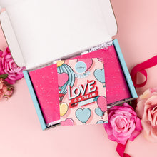 Load image into Gallery viewer, TUBLESS LOVE IS IN THE AIR BOX